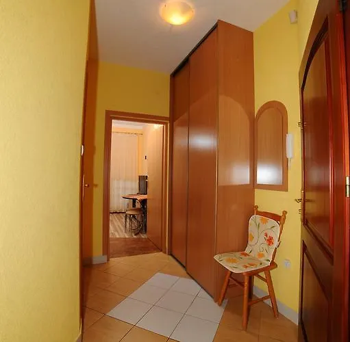 W Jantar - Lilasun Apartment